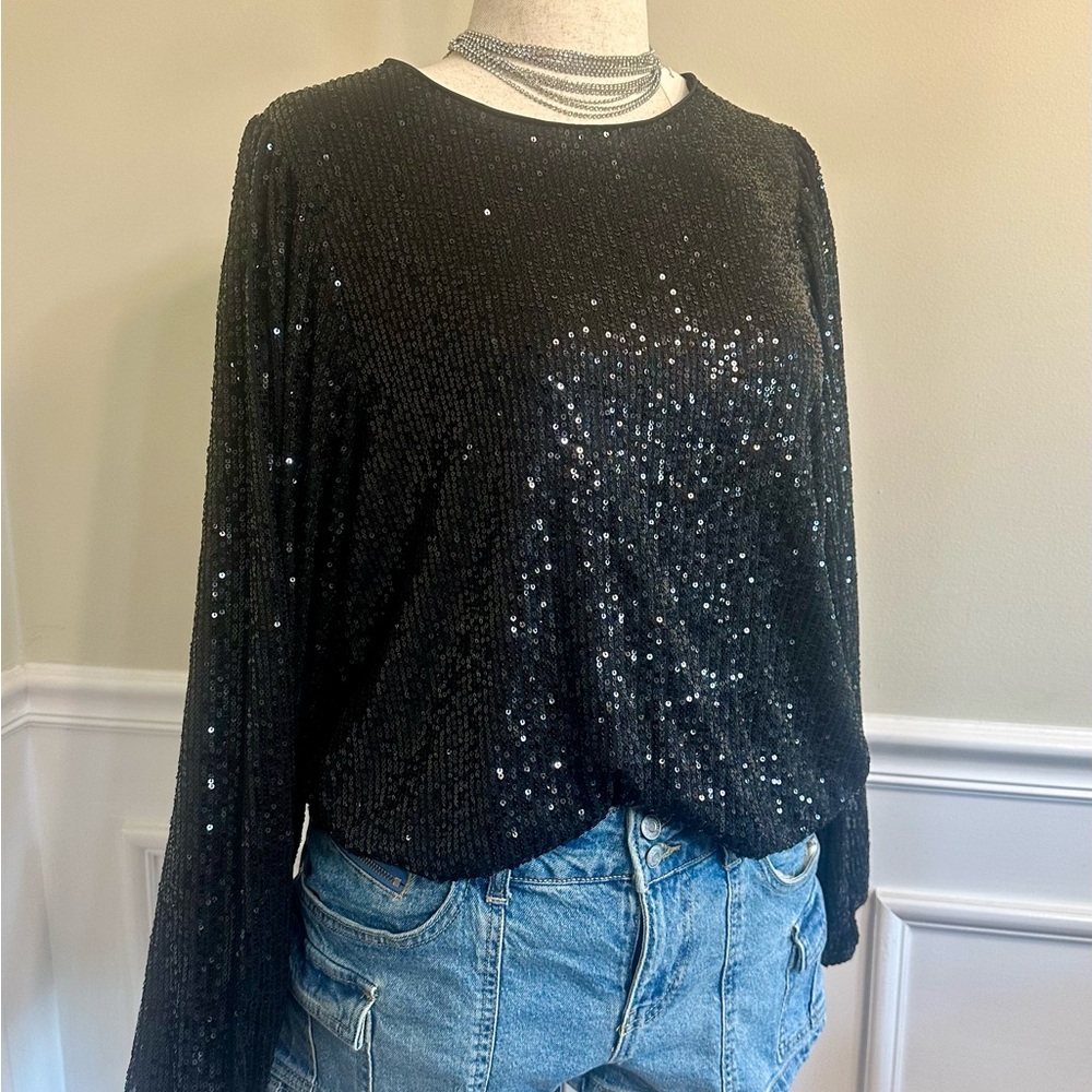 Flat White Sequin (Anthropologie) Top size 1x NWT
